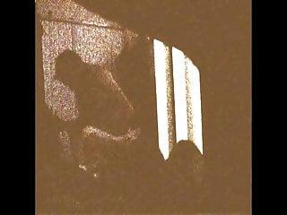 Russische Nachbarin wird zum Orgasmus gebracht