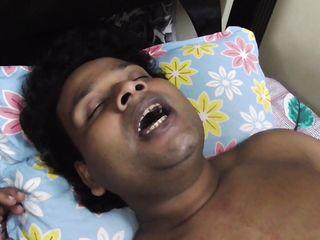 Indische Schwestern beim ersten Sex zu dritt