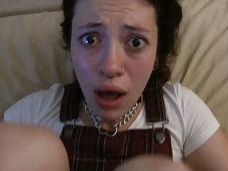 Junge Schülerin verführt ihren Stiefvater - hd Clip