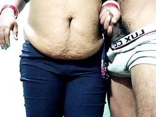 Heiße Titten aus Indien - Abi Hausbesuch